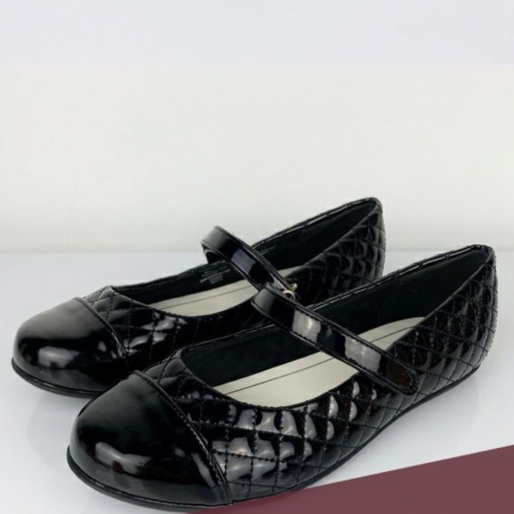 Girls Black Mary Jane flats size 1 - Picture 1 of 5